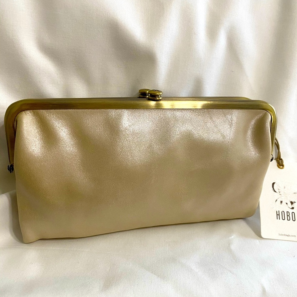 HOBO Lauren Clutch Wallet